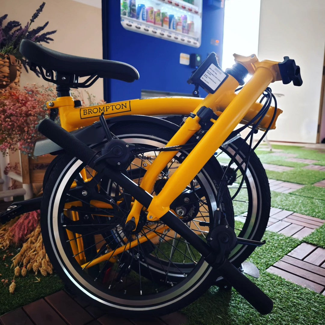 Brompton Yellow Rack Brompton C Line Bumble bee yellow M6L 6 speed Bwr Black edition & P Li ...