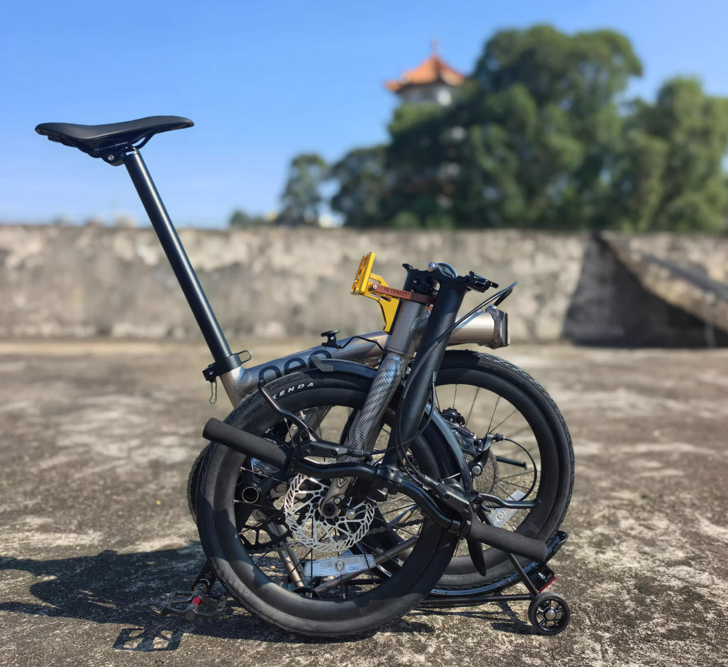 Java Neo 3 Rack Mr TiParts Rack & mudguard for Java Neo trifold 16